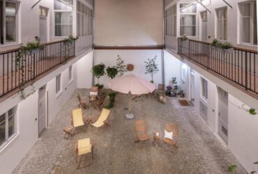 4 Trees Apartments
